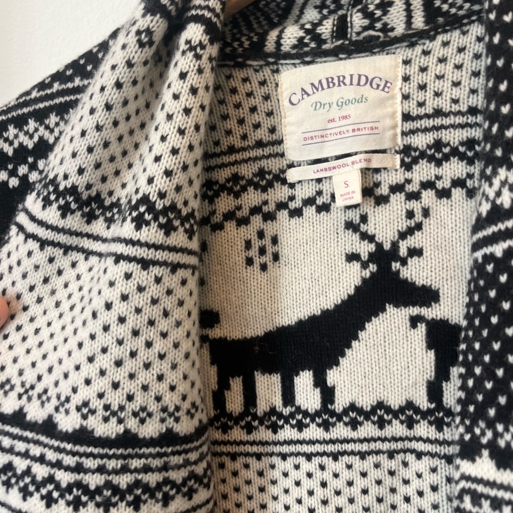 Cambridge dry goods open knit cardigan Christmas sweater - Picture 3 of 4